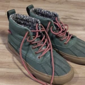 womens waterproof vans